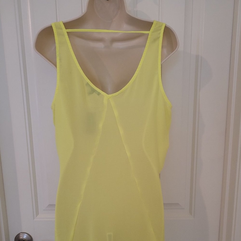 Express High/Low Lemon V-Neck V-Back Tank - Picture 5 of 7